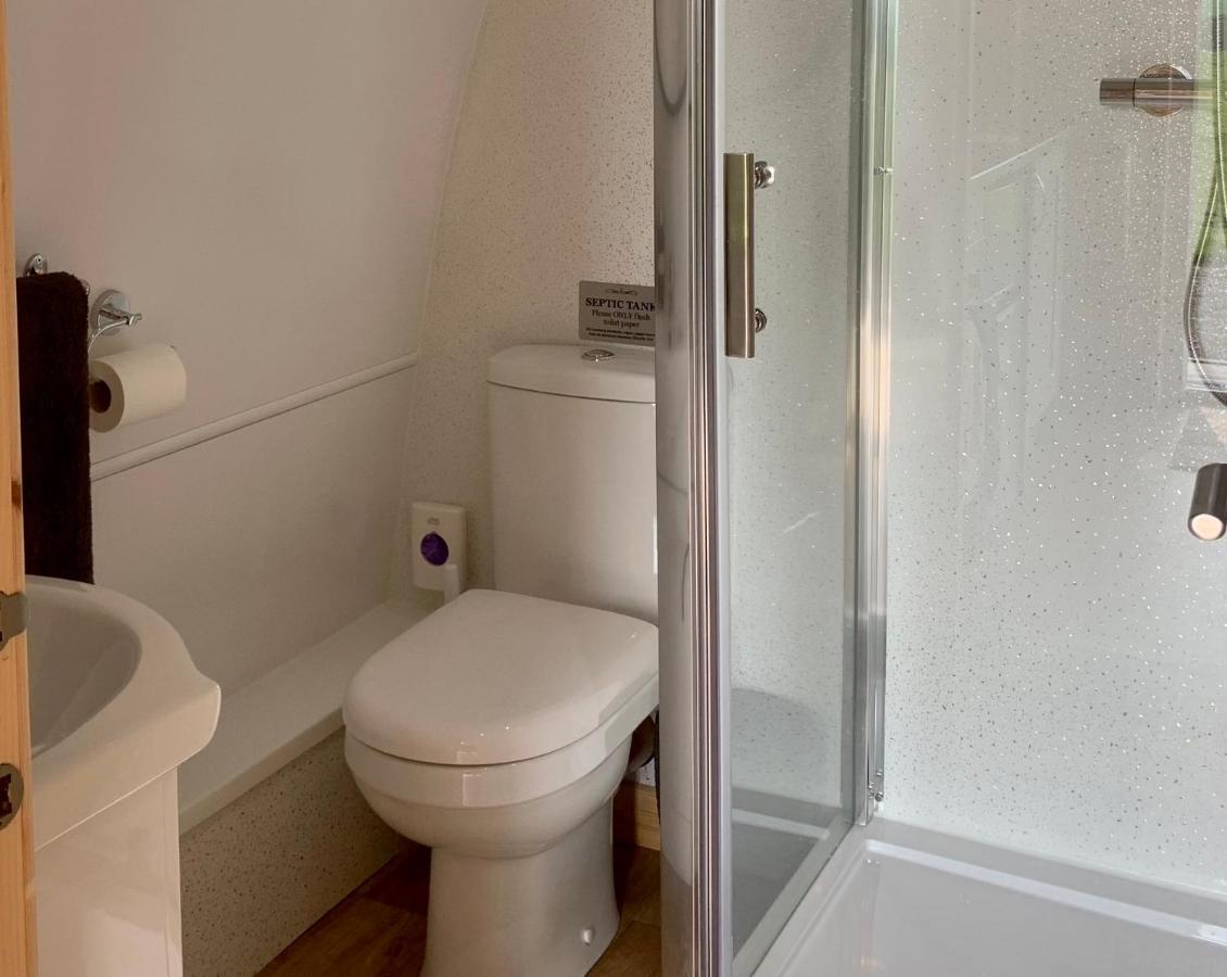 Waterpump Pod For 2 Adults With Ensuite In The Suffolk Countryside Badingham Exterior foto